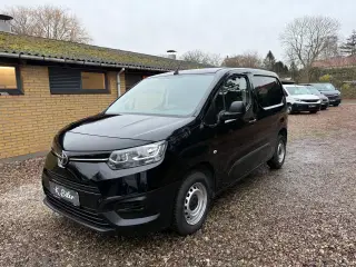 Toyota proace city med ny tandrem lav km 