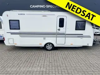 2014 - Adria Adora 512 UP Adria Adora 512 UP 2014 - Se den nu hos Camping-Specialisten.dk