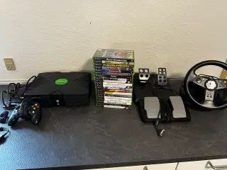 Xbox Original pakke med rat, pedaler og 20 spil