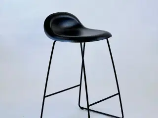 GUBI 3D Barstol Sledge Base – Sort