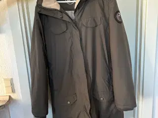 Vinterjakke str 40 fra Nanok 