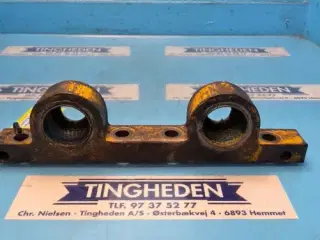 Hydrema 807 Krøjecylinder Beslag