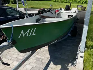 Fladbundet båd