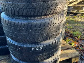 Alufælge med vinterdæk til Peugeot 207