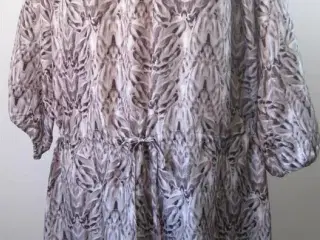 Stylebutler, silkekjole, str 38