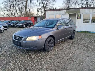 Volvo V70 2,4 D5 185 Momentum aut.