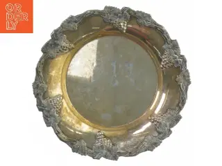 Tallerken, sølvfarvet (str. 17 cm)