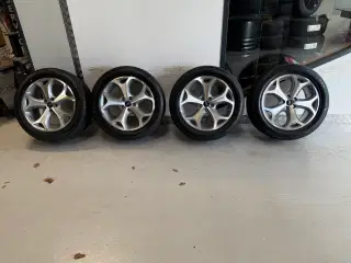 Originale 18” Ford alufælge med nye vinterdæk