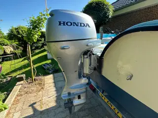 Poca jolle med indregistreret bådtrailer 