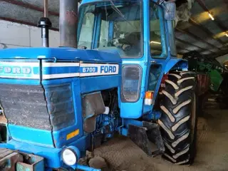 Ford 6700