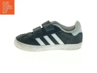 Børnesko fra Adidas (str. 22)