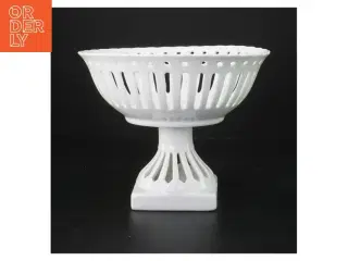 Porcelæn opsats med blondekant fra LE COQ PORCELAINE (str. Ø 20 cm)