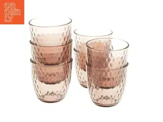 7 stk facetslebne drikkeglas (str. 7 stk Ø 8,5 cm længde 8,5 cm)