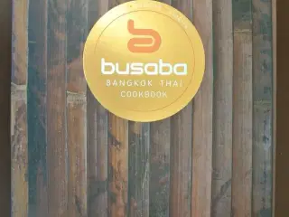 busaba bangkok thai cookbook, emne: mad og vin