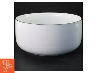 Mellem hvid porcelæn skål (str. Ø 21 cm)