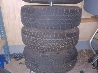 15" hjul med vinterdæk x 4 stk. 