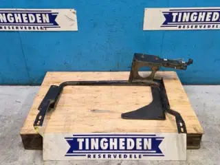 Case 9120 Beslag R.  84135512