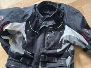 Mc jakke og bukser størrelse L