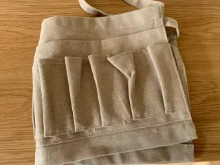 Mavebælte til små haveredskaber