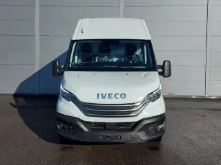 Iveco Daily 2,3 35S16 12m³ Van AG8