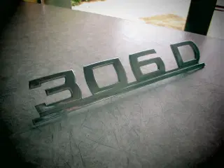 Brugt  Emblem Mercedes  306 D  