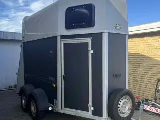 Nysynet Hestetrailer