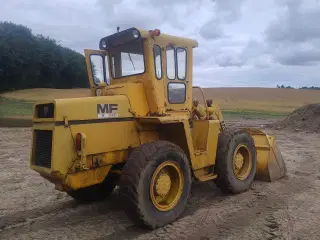 MF Massey Ferguson 33 gummiged købes/søges