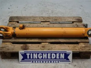 Case 621D Cylinder 87405374