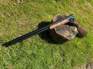 Beretta 686 Black