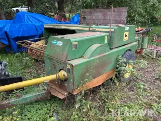 Ballepresser John Deere