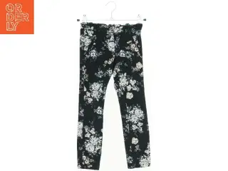 Bukser med blomsterprint fra United Colors Of Benetton (str. 110)