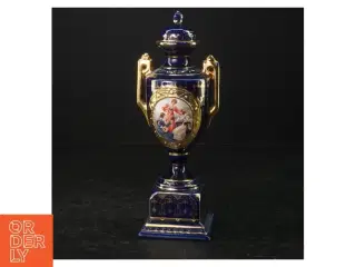 Porcelænsvase med gulddetaljer og motiver (str. 20 cm)