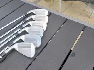 Cleveland 588-MT stiff flex