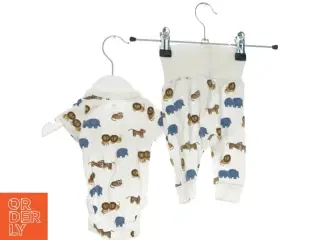 Babysæt med dyremotiv fra H&M (str. 50)