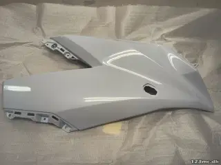 COWLING,SIDE,RH,P.S.WHITE