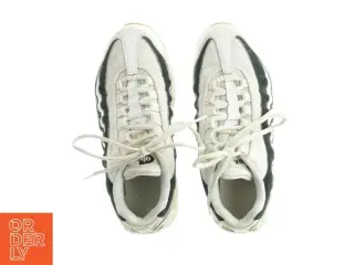 Løbesko fra Nike (str. 36,5)