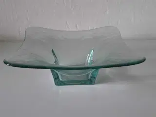 Fad/skål til blomst eller pynt