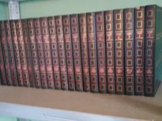 Lademanns leksikon på 22 bind. Som nyt