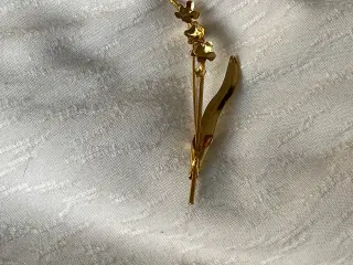 Broche