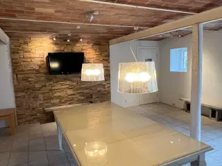 Spisebord med ekstra udtræk op til 3.5 m