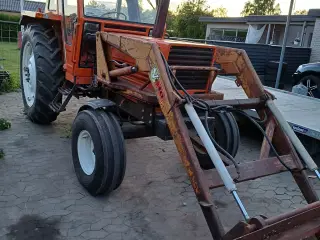 Traktor med frontlæsser