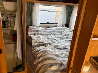Knaus Azur 495