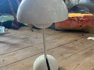 Verner Panthon flowerpot lampe