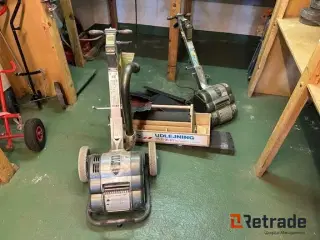 - - - Forskelligt udstyr Hiretech HT8-12 2 Stk gulv sliber med sandpapir den ene virker.