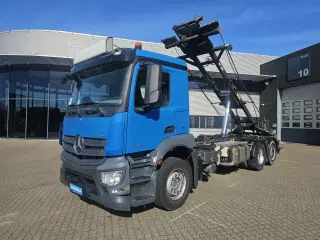 Mercedes Antos 2546, Hejs