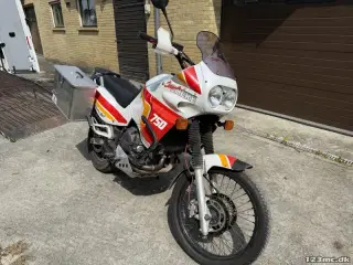 Yamaha XTZ 750