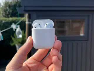 AirPods 2
