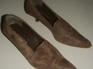 Damesko, Pumps