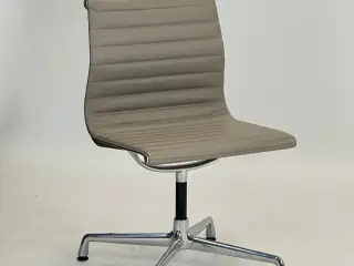 Vitra EA 101 Mødestol