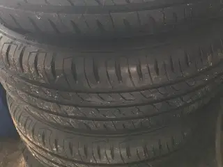Sommer dæk på fælge - 185/65 R14